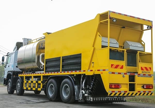important operating steps of synchronous gravel sealing truck_1